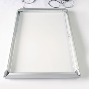 A1 Cadre d'<span class=keywords><strong>affiche</strong></span> de <span class=keywords><strong>film</strong></span> en aluminium suspendu double face Boîte à lumière LED mince pour affichage de fenêtre - Product Image 3