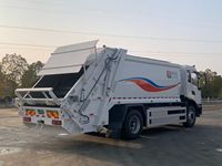 Camion à ordures urbain Dongfeng 15 CBM, compacteur hydraulique diesel, chargeur arrière 4x4, moteur, boîte de vitesses, émission Euro 6