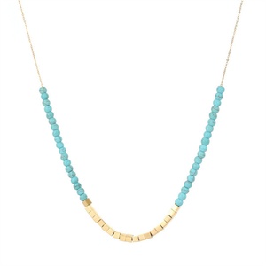 Collier ras du cou tendance en acier inoxydable plaqué or avec perles et breloques en forme de cœur turquoise - Product Image 5