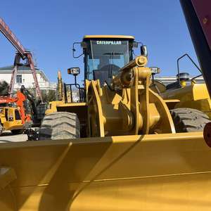 Chargeuse sur pneus Caterpillar 966 950 d'occasion CAT 966G 966H 6 tonnes, faible nombre d'heures, 4x4, climatisation, matériel de terrassement Caterpillar d'occasion - Product Image 2