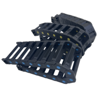 Chaîne porte-câbles en nylon de type pont, utilisée comme chaîne de protection de câbles en nylon pour les machines de fraisage CNC.