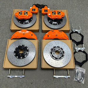 Kit carbone-céramique pour Rolls-Royce Cullinan RR31 Phantom/Ghost, frein avant 10 pistons, arrière 4 pistons, avec disques carbone-céramique haute performance - Product Image 1