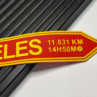 Patch de vêtement promotionnel de haute qualité, adhésif, en PVC souple gaufré, personnalisé, blanc, imperméable, rectangulaire, avec lettres anglaises