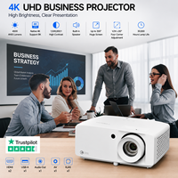 Projecteur laser Optoma JEV9012 4K UHD 4500 lumens pour la formation du personnel avec correction de trapèze sur quatre coins et design portable