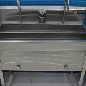 Station de lavage des mains professionnelle pour abattoirs, usines agroalimentaires et zones d'hygiène en salle blanche - Product Image 3