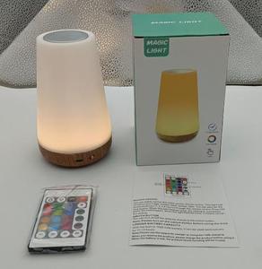 Lámpara de Noche LED Táctil RGB Moderna de 1.6W, Plástico PP, Control Remoto, Regulable, Batería Integrada, Cambio de Color, Sin APP, para Mesa/Escritorio - Product Image 2