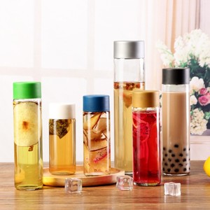 Bouteille d'<span class=keywords><strong>eau</strong></span> en verre de haute qualité, style <span class=keywords><strong>Voss</strong></span>, cylindrique haute, 300 ml, 500 ml, personnalisée, en verre de haute qualité, à parois droites, avec couvercle en plastique - Product Image 2