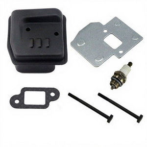 Set Completo per Motosega MS250 D0100HXJEAJ 025: Silenziatore, Piastra di Raffreddamento, Bullone, Guarnizione, Candela - Product Image 1