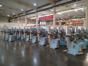 Máquina de Tejer Calcetines Automática Avanzada de China, Todo en Uno, 3.5 Pulgadas de Diámetro, con Función de Unión de Dedos - Product Image 4