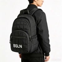 Sac à dos de sport OEM respirant matelassé antivol imperméable avec poches latérales extensibles à fermeture éclair léger et portable pour la gym et le jogging