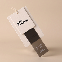 Étiquettes suspendues personnalisées écologiques de qualité supérieure pour vêtements, sacs et chaussures, en papier couché blanc crème, avec ruban satiné élégant, 300g-900g