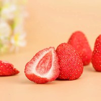 Bouteille en Plastique 120g, Fraises Séchées par Lyophilisation Croustillantes Tranchées, Snacks Chinois aux Fraises