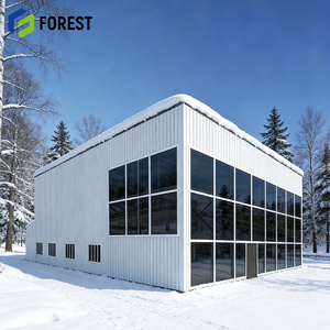 Structure en acier préfabriquée écologique pour arène équestre, matériaux durables, soudage, construction robuste, vert - Product Image 1