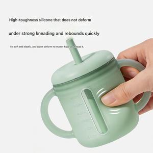 Juego de Platos de Silicona Personalizados para Niños, Incluye Vasos para Snacks, Baberos, Mordedores y Vasos Antiderrames con Múltiples Opciones de Combinación - Product Image 3