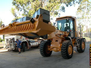 Livraison gratuite Chargeuses-pelleteuses de haute qualité Chargeuse sur pneus 3 tonnes Chargeuses frontales avec godet robuste pour roche - Product Image 2
