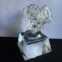 Trophées de poignée de main en cristal pour les événements sportifs 1st 2nd 3rd Place Awards Plaques de coopération gravées