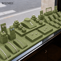 WEIMEI Présentoirs en velours vert olive pour colliers, bracelets, boucles d'oreilles et bagues, pour boutiques, magasins de cadeaux et vitrines de bijouterie