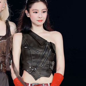 Top Corto de Cuero con Cremallera Asimétrica para Mujer, Ajustado, de Un Solo Hombro, Estilo Urbano, Sexy, Estilo Motero - Product Image 4
