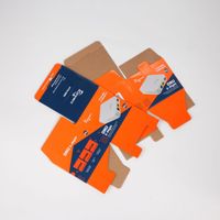 Boîte à auto-érection en papier recyclé ondulé de 2mm Laminage mat Vernis à ongles Soins de la peau Sérum Emballage de cadeau Respectueux de l'environnement