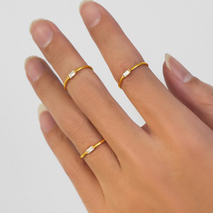 Anillo Rectangular <span class=keywords><strong>de</strong></span> Acero Inoxidable con Circonita 5A, Estilo <span class=keywords><strong>de</strong></span> Lujo Ligero, Joyería que No se Desvanece, Anillo <span class=keywords><strong>de</strong></span> Plata <span class=keywords><strong>de</strong></span> Ley 925 al por Mayor - Product Image 4