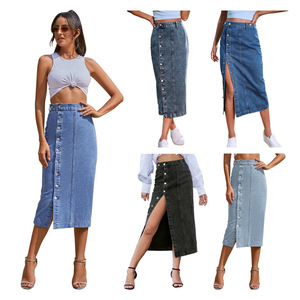 Jupe longue en jean délavé taille haute avec fente latérale et boutons pour femme, style streetwear tendance 2026 - Product Image 1