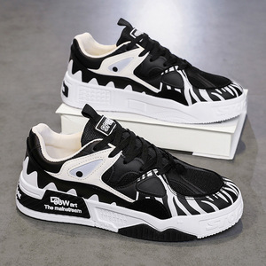 Chaussures de sport décontractées à plateforme en cuir tendance 2025 pour hommes, semelles épaisses, chaussures de skate pour jeunes, respirantes, légères, tendance - Product Image 3