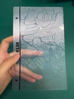 Funda para Teléfono Móvil de PVC Xinqi con Recubrimiento UV, Textura en Relieve 3D, Impresión Personalizada, Resistente a Rayones y Desgaste, Patrones Claros Resistentes a la Decoloración
