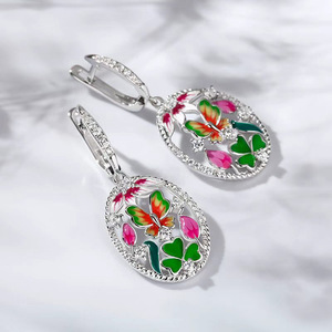 Pendientes de Gota con Circonita y Esmalte de Trébol de Mariposa para Mujer, Joyería Romántica y Elegante - Product Image 6