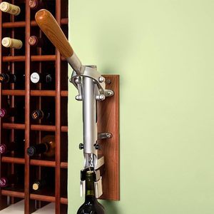 Tire-bouchon mural avec cadre chromé et base en bois, ouvre-bouteille professionnel - Product Image 6