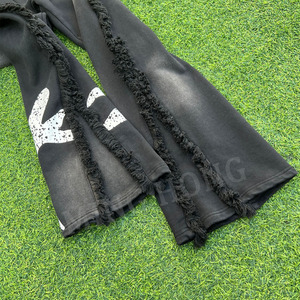 Pantalones de chándal acampanados con borlas laterales y logotipo estampado sin cordón de peso pesado OEM para hombre - Product Image 6