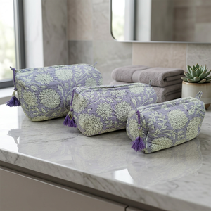 Set de Cosmetiquera Acolchada con Diseño de Puntos Lavender Fields - Regalo Nupcial y Organizador de Viaje Ecológico - Product Image 2
