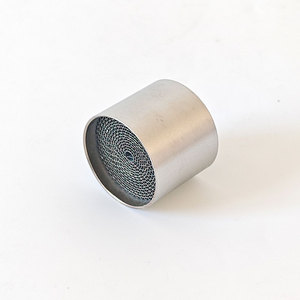 Catalyseur <span class=keywords><strong>de</strong></span> moto <span class=keywords><strong>de</strong></span> haute qualité avec substrat métallique recouvert <span class=keywords><strong>de</strong></span> Pt, Pd et Rh pour <span class=keywords><strong>la</strong></span> <span class=keywords><strong>réduction</strong></span> des émissions - Product Image 2