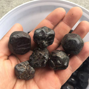 <span class=keywords><strong>Granato</strong></span> rosso naturale di cristallo <span class=keywords><strong>granato</strong></span> grezzo <span class=keywords><strong>granato</strong></span> guarigione <span class=keywords><strong>pietra</strong></span> <span class=keywords><strong>granato</strong></span> ruzzolosa per la decorazione - Product Image 5