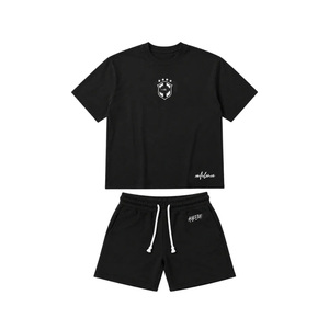 ชุดเสื้อยืดและกางเกงขาสั้นผู้ชายสไตล์สตรีทถักจากผ้าฝ้าย 100% แห้งเร็ว ระบายอากาศได้ดี เหมาะสำหรับใส่เล่นกีฬาในฤดูร้อน ชุดสองชิ้น - Product Image 1