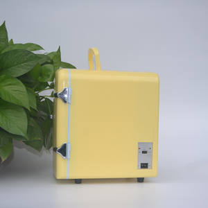 Mini Refrigeradores de 12v Ideales para Espacios Personales y Viajes, Refrigeradores Portátiles - Product Image 3