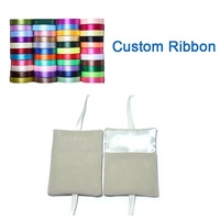 Pochette cadeau en suède personnalisée avec logo en relief 2026, pour bijoux, avec insert pour collier et boucles d'oreilles