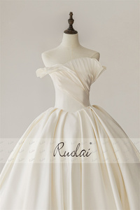 Ruolai ZD05150 Satén festoneado Escote asimétrico Vestido de baile Vestido de novia <span class=keywords><strong>civil</strong></span> para novia con tren Catedral - Product Image 5