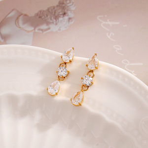 ต่างหูหยดน้ำทำจากสเตนเลสชุบทอง18K ทำจากเพทายรูปลูกแพร์ YE82เครื่องประดับสำหรับงานเลี้ยง - Product Image 4