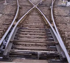 Горнодобывающая железная дорога управляемая симметричная однооткрытая двойная явка железнодорожная стрелка