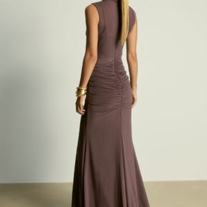 Robe mi-longue décontractée bohème 100 % coton écologique, transparente et froncée, couleur taupe, taille élastique, col carré, patchwork uni, idéale pour l'été - Product Image 4