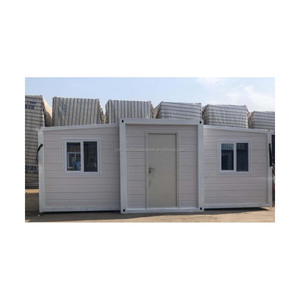 Casa Container Ecologica Mobile con Espansione a Doppia Ala, Cottage con Tetto Preinstallato per Pannelli Solari e Pavimentazione in SPC - Product Image 1