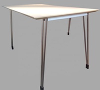 Table à manger moderne en acier inoxydable durable et écologique conforme aux normes ANSI/BIFMA pour les bureaux et les restaurants