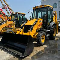 Vente flash : Chargeuse-pelleteuse JCB 3CX d'occasion, rétrocaveuse JCB d'origine, en excellent état de fonctionnement pour les travaux de terrassement et de construction
