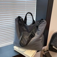 Tas Selempang Wanita Bahan Nylon, Ringan, Tahan Air, Kasual, Sederhana, Cocok untuk Sehari-hari, Liburan Akhir Pekan, Pengiriman Cepat, Koleksi Kasual