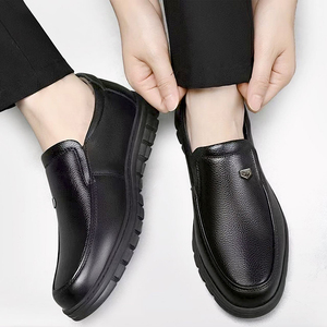 Sandales pour hommes décontractées de nouvelle conception en gros, vente chaude, respirantes, confortables, durables, à talon plat, chaussures de marche pour hommes - Product Image 1