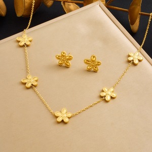 Flower Pendant Jewelry <b>Set</b> Stainless Steel Gold Plated Women's Party Fashion Accessory Chain Necklace <b>Bracelet</b> Earrings - Product Image 2