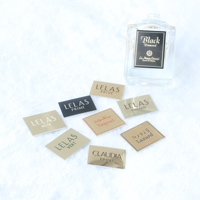 Étiquette de parfum résistante à l'huile holographique 3D Noir Or Embossé Autocollant adhésif rectangulaire en aluminium Logo pour parfum