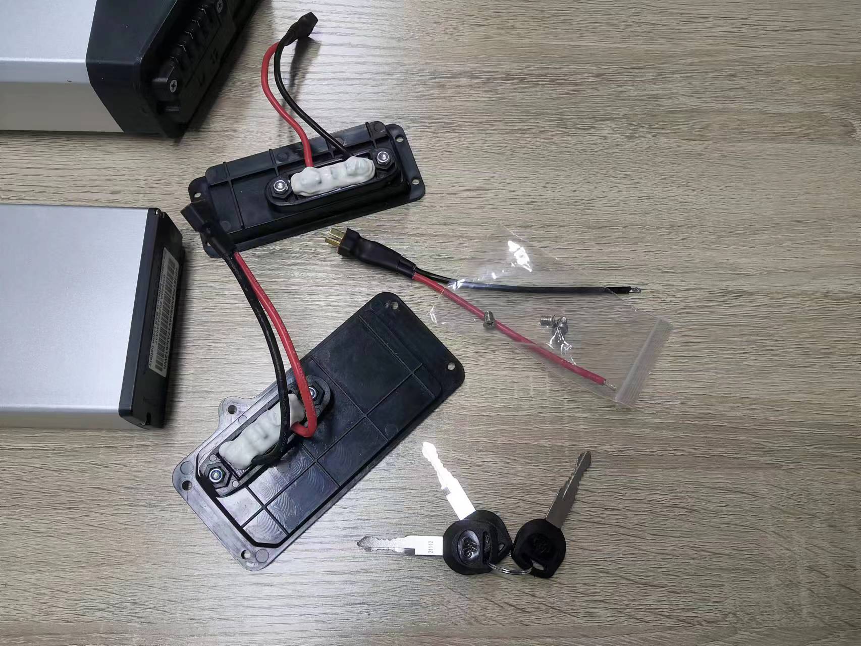 MATE Bike Lithium Battery Pack - 48V 17.5ah 1000 Cycles