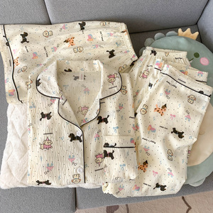 Set <span class=keywords><strong>Pigiama</strong></span> da <span class=keywords><strong>Donna</strong></span> in <span class=keywords><strong>Cotone</strong></span> Cloud all'Ingrosso, Maniche Corte <span class=keywords><strong>con</strong></span> <span class=keywords><strong>Bottoni</strong></span>, Pantaloncini, Abbigliamento Casual per Dormire - Product Image 1