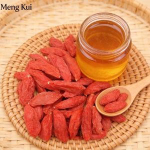 Bacche di Goji Biologiche Fresche dallo Ningxia, Cina, Sono Frutta Secca Salutare che Possono Essere Utilizzate per Preparare Tè o Mangiate Come Spuntino. - Product Image 1